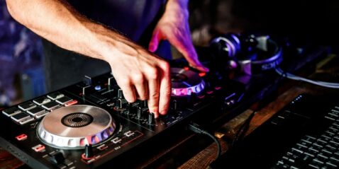 the-best-dj-controllers