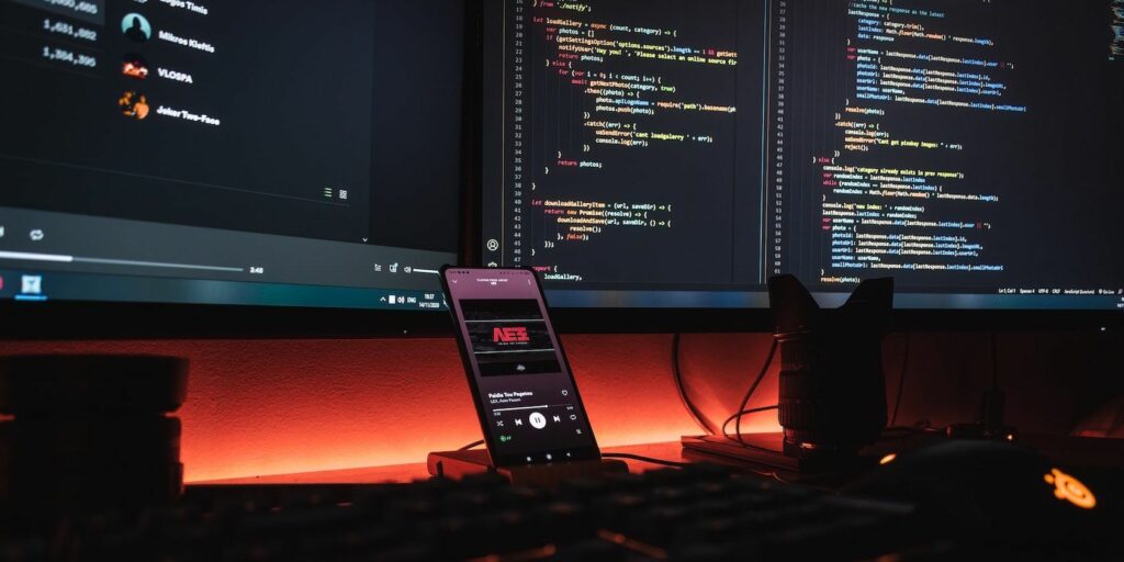 how-to-use-bash-to-concatenate-strings
