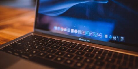 snag-a-macbook-pro-14″-now-and-save-$400