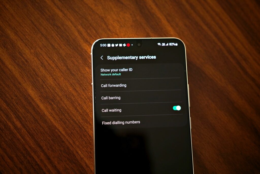 how-to-forward-your-phone-number-on-every-major-us-carrier