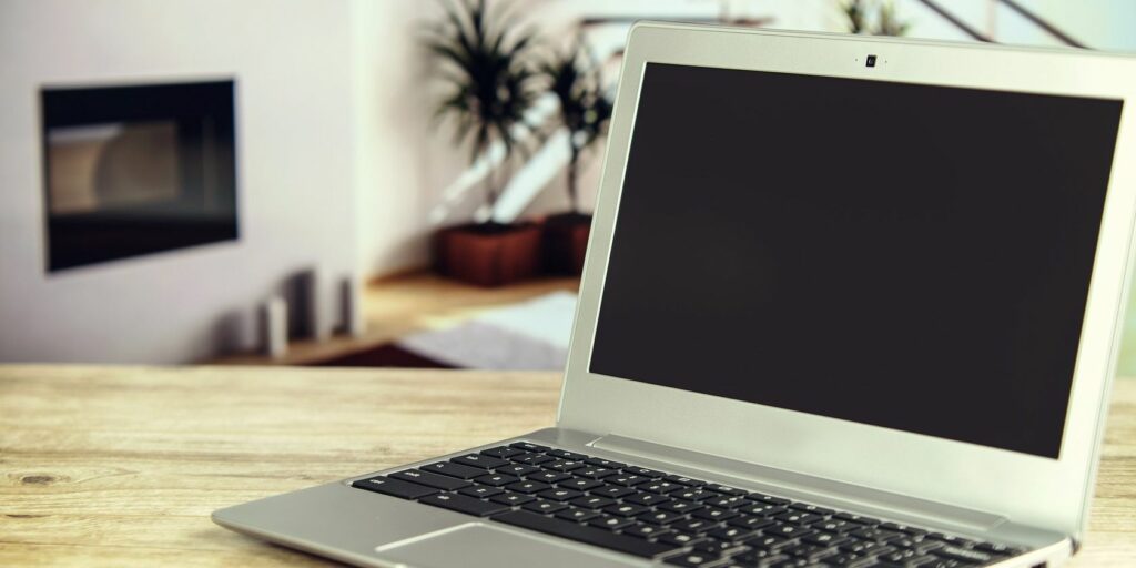 what-is-emmc-and-how-does-it-compare-with-other-storage-media?