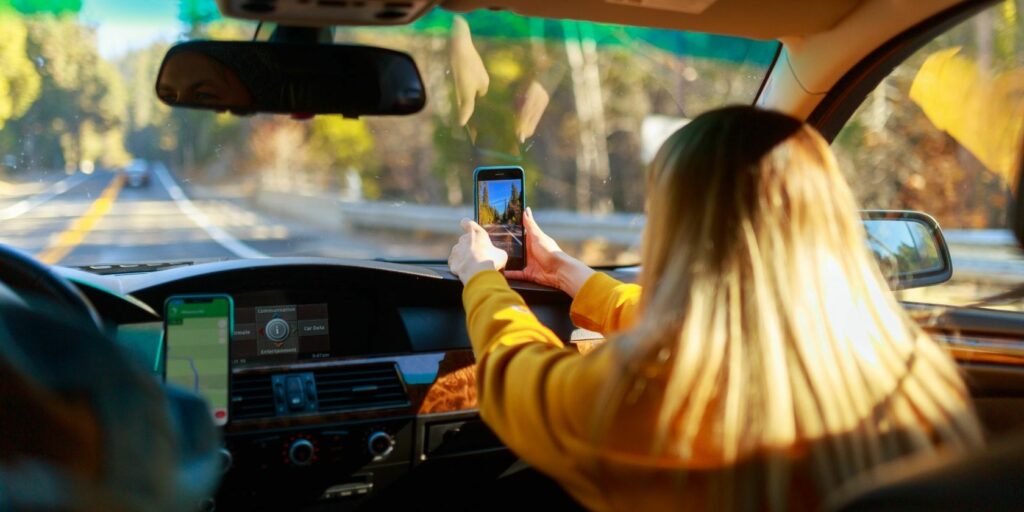 9-must-have-travel-apps-for-a-smart-and-safe-road-trip