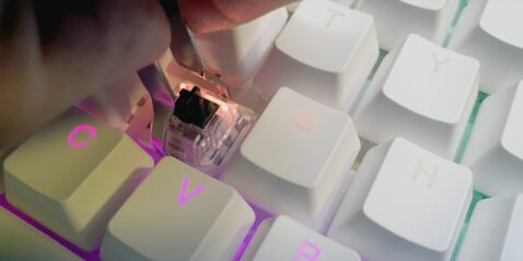 linear-vs-tactile-vs.-clicky-switches:-what’s-the-difference,-and-what-should-you-choose?