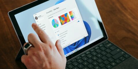 how-to-re-register-microsoft-store-apps-on-windows-10-&-11