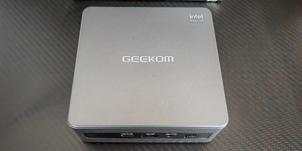 easter-sale:-geekom-it11-mini-pc-sheds-$230