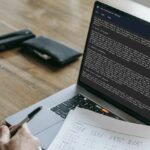 how-to-enable-dark-mode-in-notepad-on-windows-10-&-11