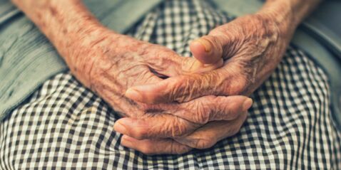 how-to-help-protect-seniors-from-scammers