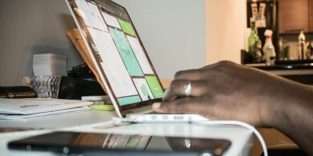 how-to-make-the-most-out-of-windows-10’s-closed-captioning-feature