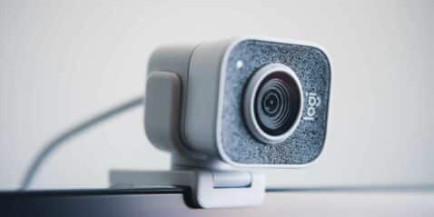 how-to-make-your-webcam-look-amazing:-lighting,-settings,-and-more