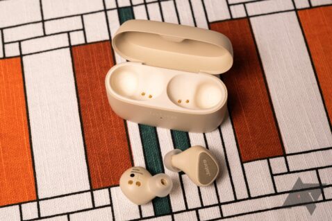 weekend-poll:-how-do-you-listen-to-podcasts-on-your-phone?