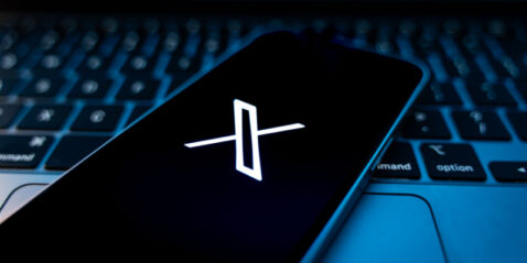 x-challenges-linkedin-with-new-job-listing-feature