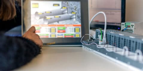 ladder-logic-vs.-relay-logic:-12-key-differences