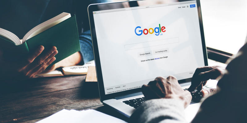 google-starts-rolling-out-#sale-banner-orange-wide-a-reputation-abuse-update-with-manual-actions