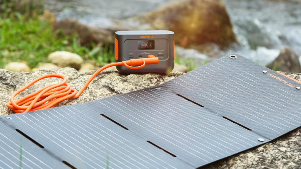 never-worry-about-losing-power-with-this-jackery-power-station-and-solar-panels,-now-available-at-an-all-time-low