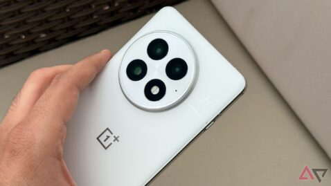 the-oneplus-13t-‘mini’-could-show-up-next-month-with-a-screen-size-you’ll-actually-like