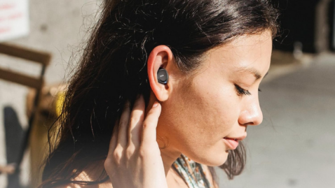 no-need-to-splurge-—-grabs-these-top-rated-wireless-earbuds-for-just-$13