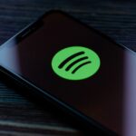 spotify’s-new-metric-will-help-you-discover-the-best-podcasts