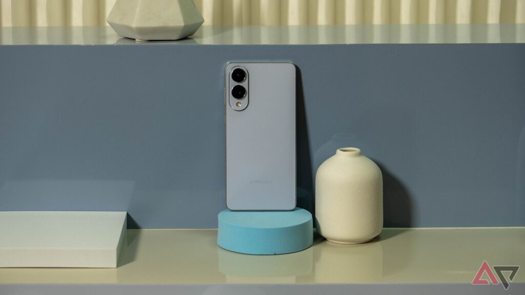 samsung’s-galaxy-s25-edge-is-now-officially-available