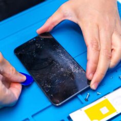 smartphone-repairability-matters-more-now-than-ever-before
