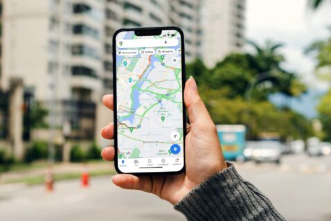 save-yourself-from-apple-maps—9-reasons-why-google-maps-is-better
