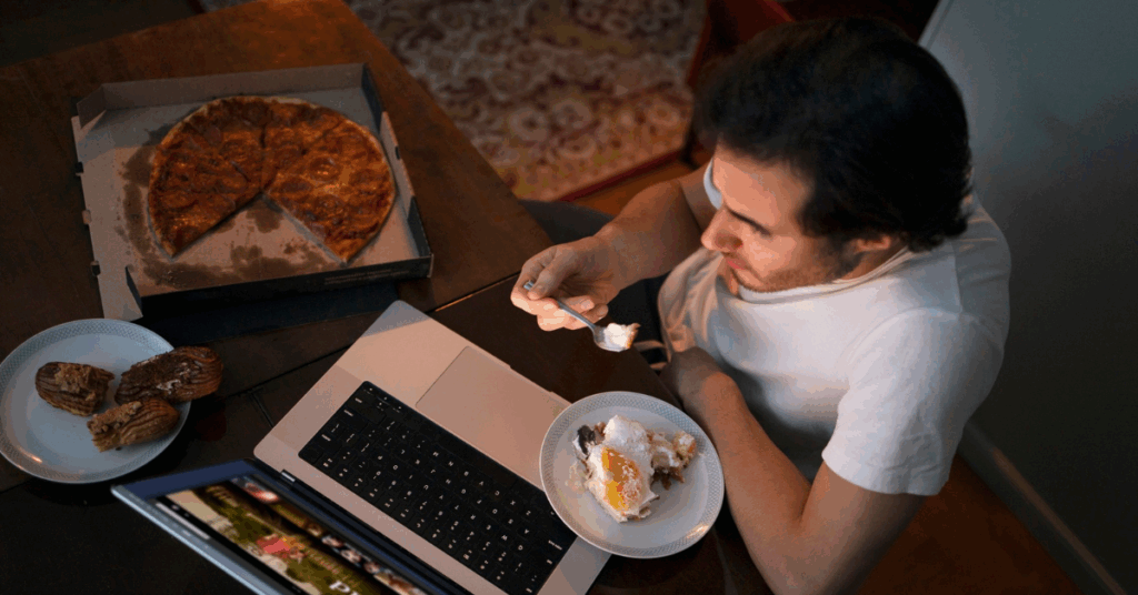 if-you-eat-when-you’re-stressed,-you-should-read-this-article