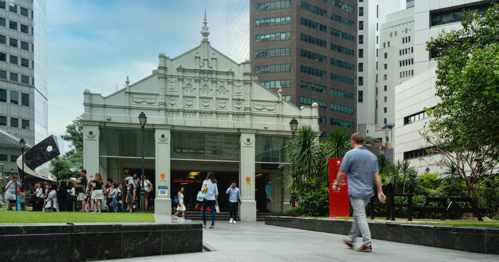 singapore-q3-jobs-forecast-by-edb,-dos:-strong-hiring-in-six-industries,-cuts-planned-in-five