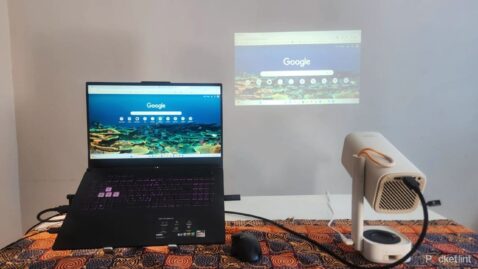 i-replaced-my-monitor-with-a-projector-and-it-leveled-up-my-workday