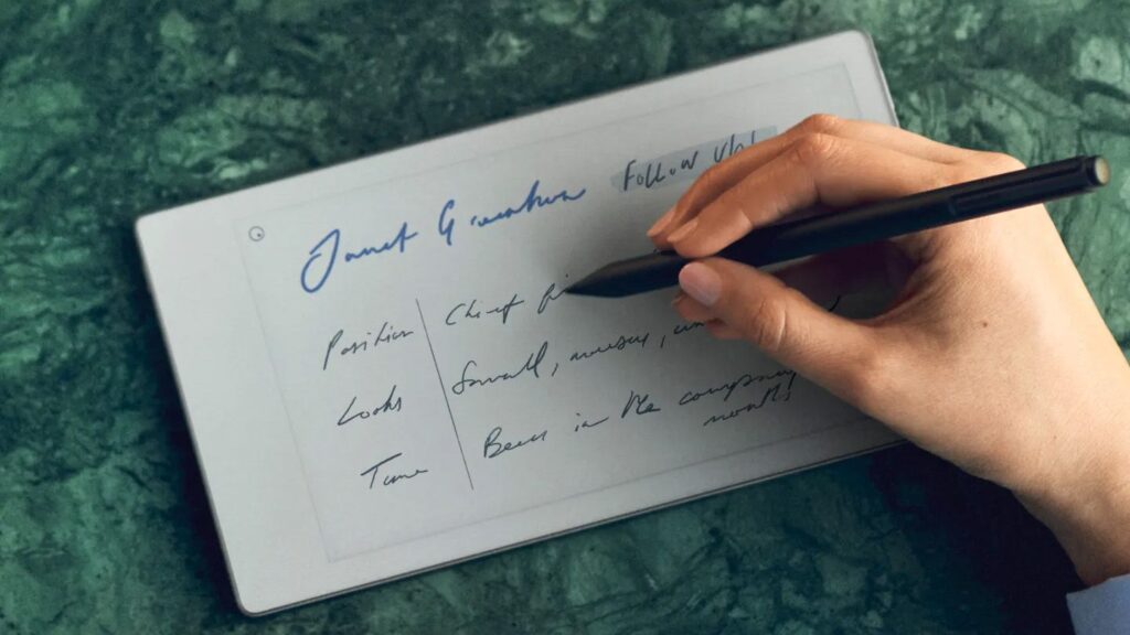 remarkable’s-tiny-e-ink-tablet-wants-to-replace-your-old-school-notebook