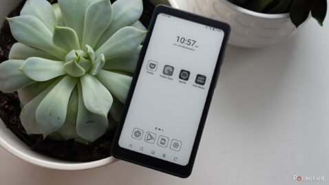 this-upcoming-e-ink-gadget-could-be-the-ultimate-dumbphone