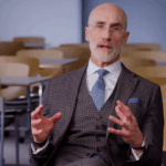 harvard-prof-says-boredom-is-your-brain’s-hidden-superpower—here’s-why-you-need-more-of-it