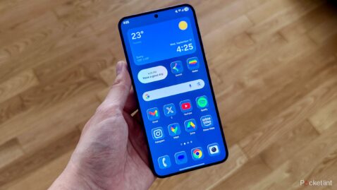 how-i-used-this-secret-app-to-bring-apple’s-liquid-glass-to-my-galaxy-phone