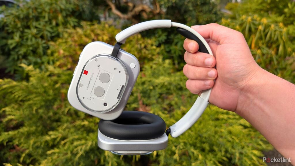 i-can’t-get-enough-of-the-nothing-headphone-1’s-supersonic-physical-controls