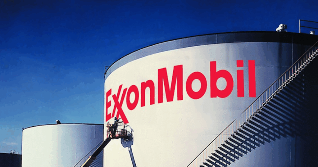 exxon-mobil-to-axe-up-to-500-s’pore-workers-by-end-2027