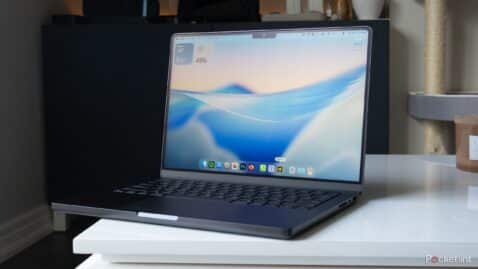 the-m5-macbook-pro-offers-a-minor-boost-over-the-m4