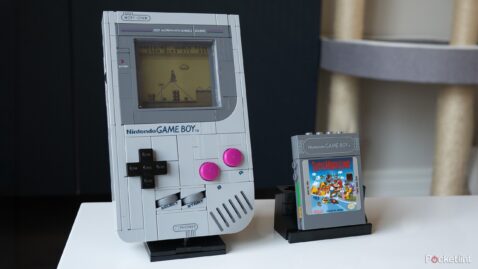 this-mod-turns-your-lego-game-boy-into-a-real-handheld-console