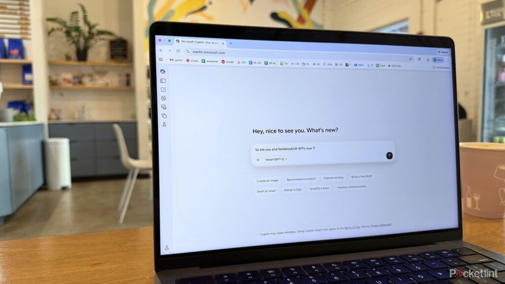 this-unlikely-google-microsoft-duo-works-better-than-it-should